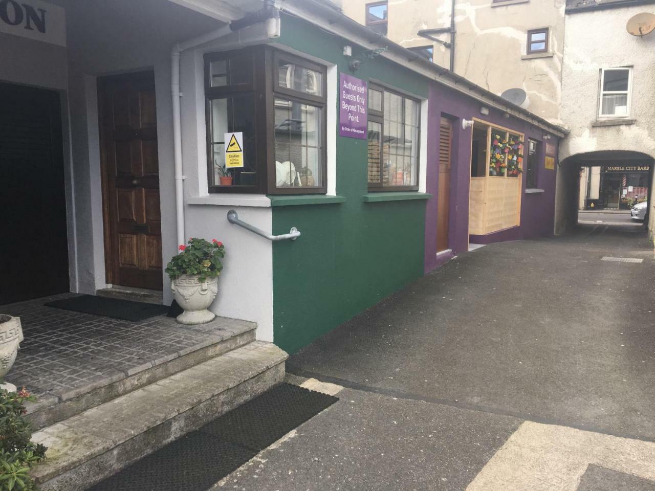 Dalys Accommodation Kilkenny Exteriör bild